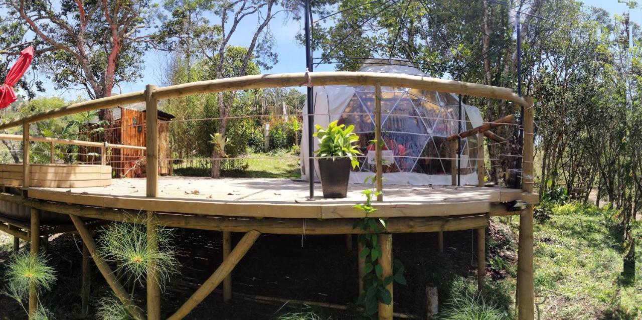 Отель Celeste Glamping Гуатапе Экстерьер фото