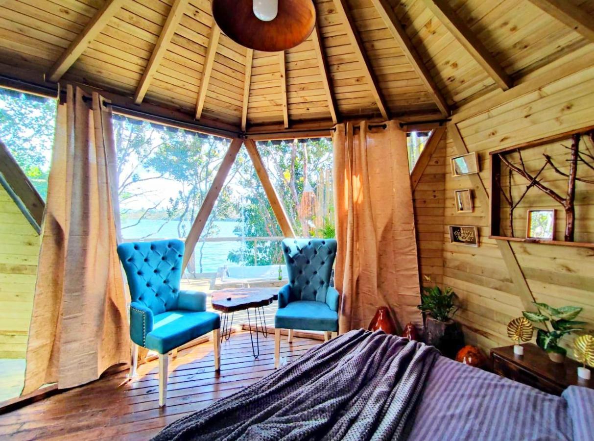 Отель Celeste Glamping Гуатапе Экстерьер фото